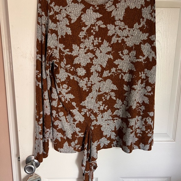 Simply Vera Vera Wang Gray Knit Top - Picture 1 of 3
